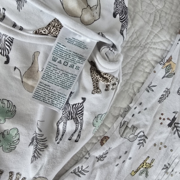 Aden + Anais Zippered Easy Wrap and Snug Swaddle 0-3 Months - Picture 4 of 8
